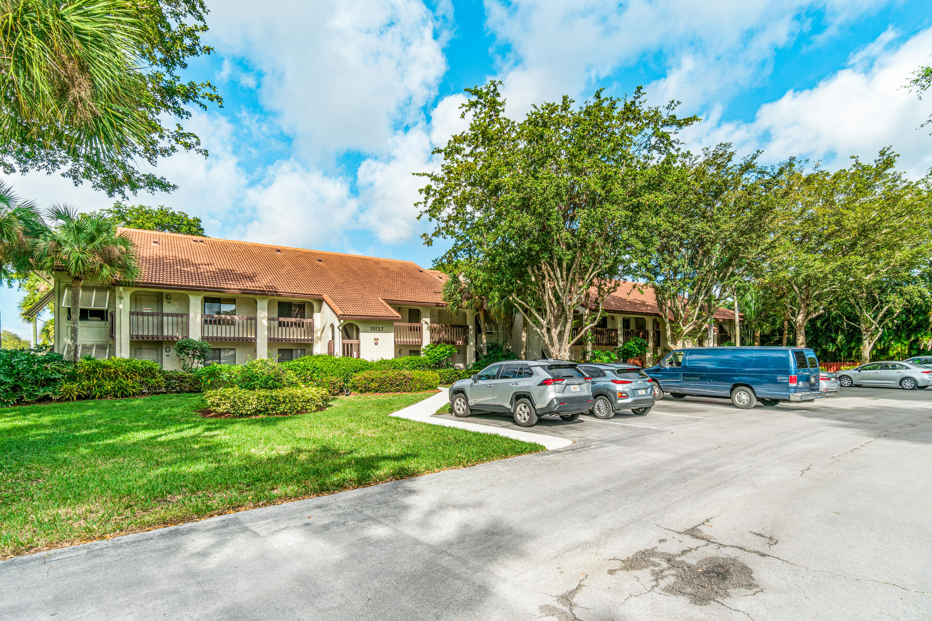 10137 Mangrove Drive 202, Boynton Beach Unit: 202