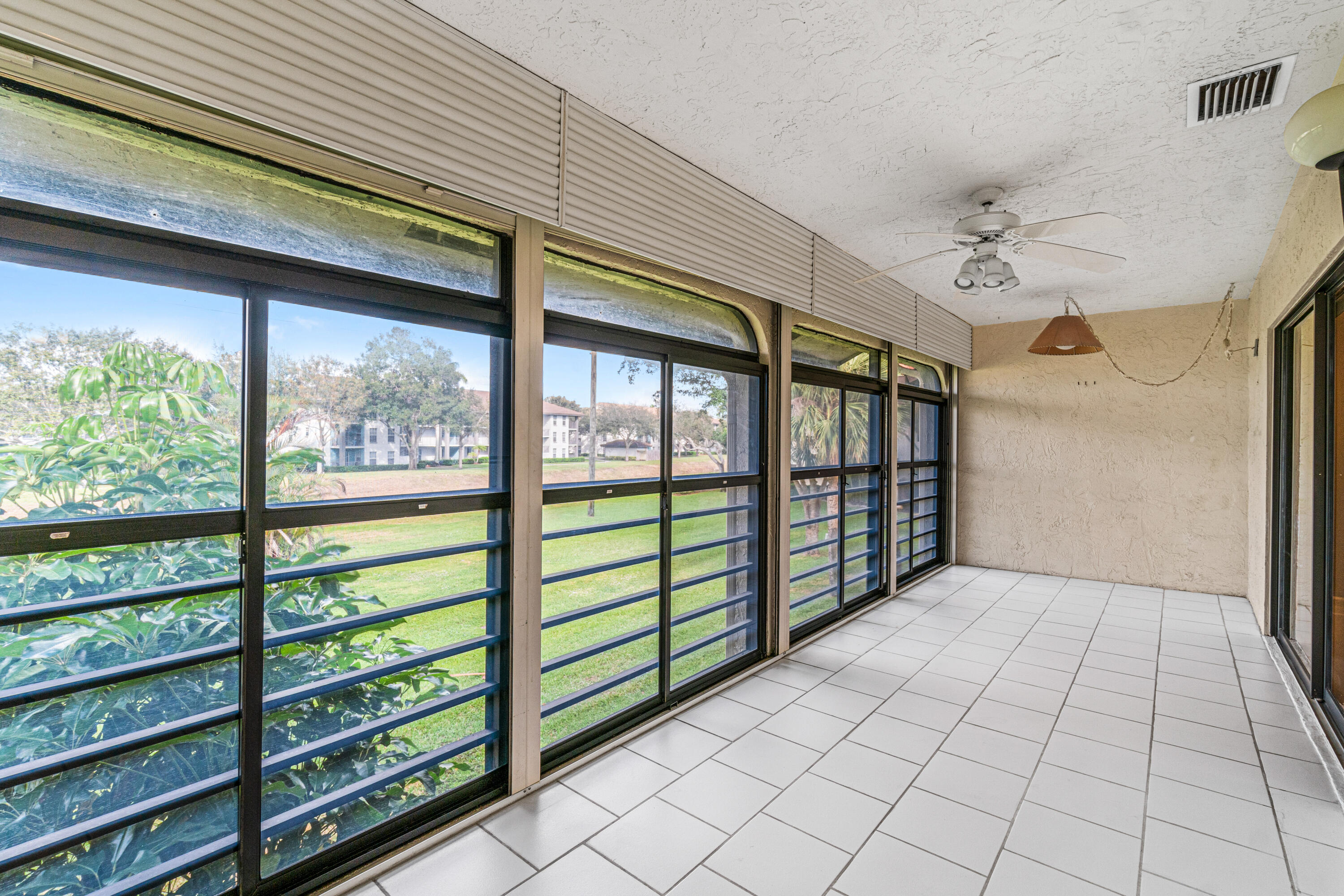 10137 Mangrove Drive 202, Boynton Beach Unit: 202