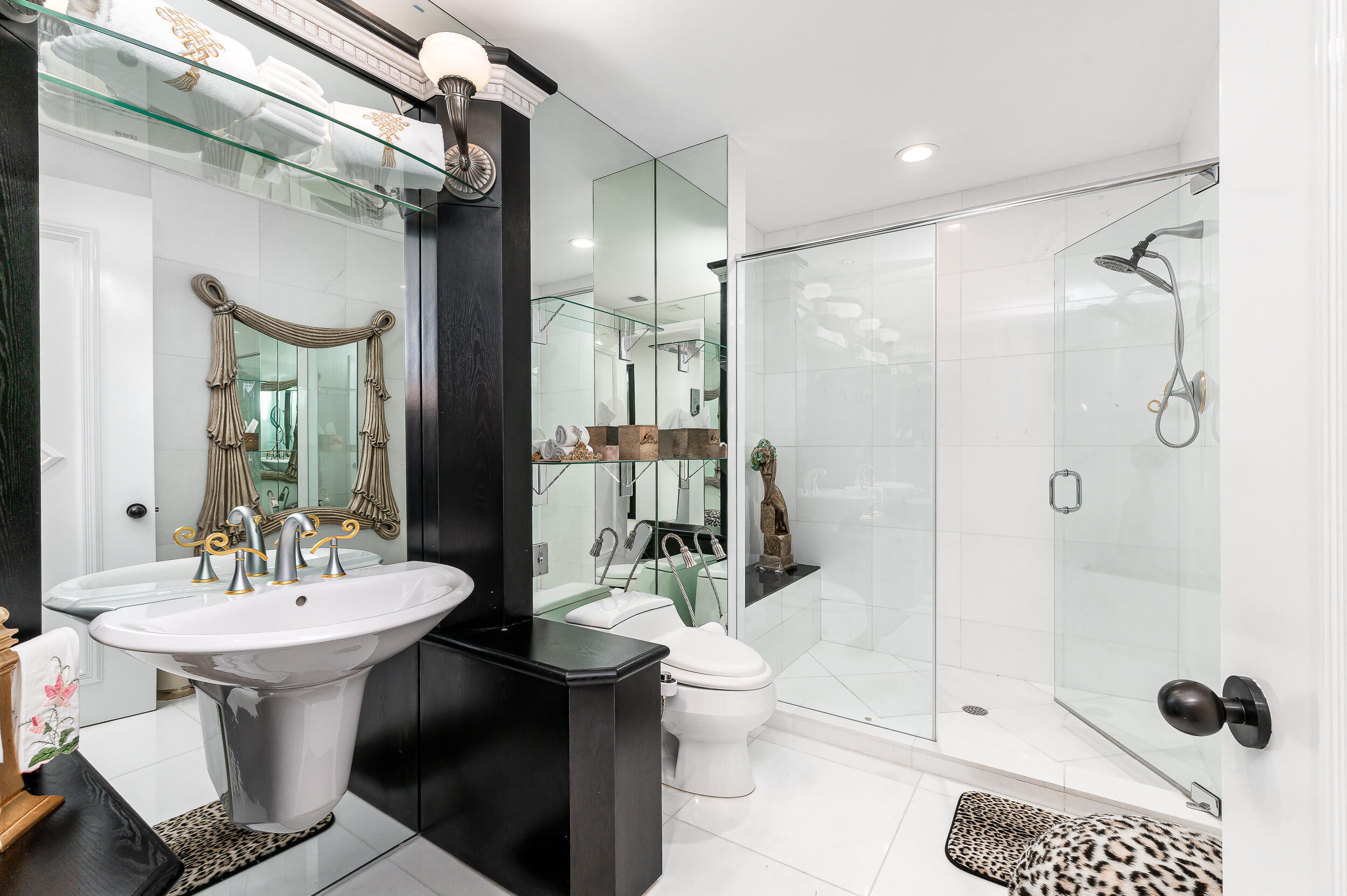 550 SE 5th Avenue 203s