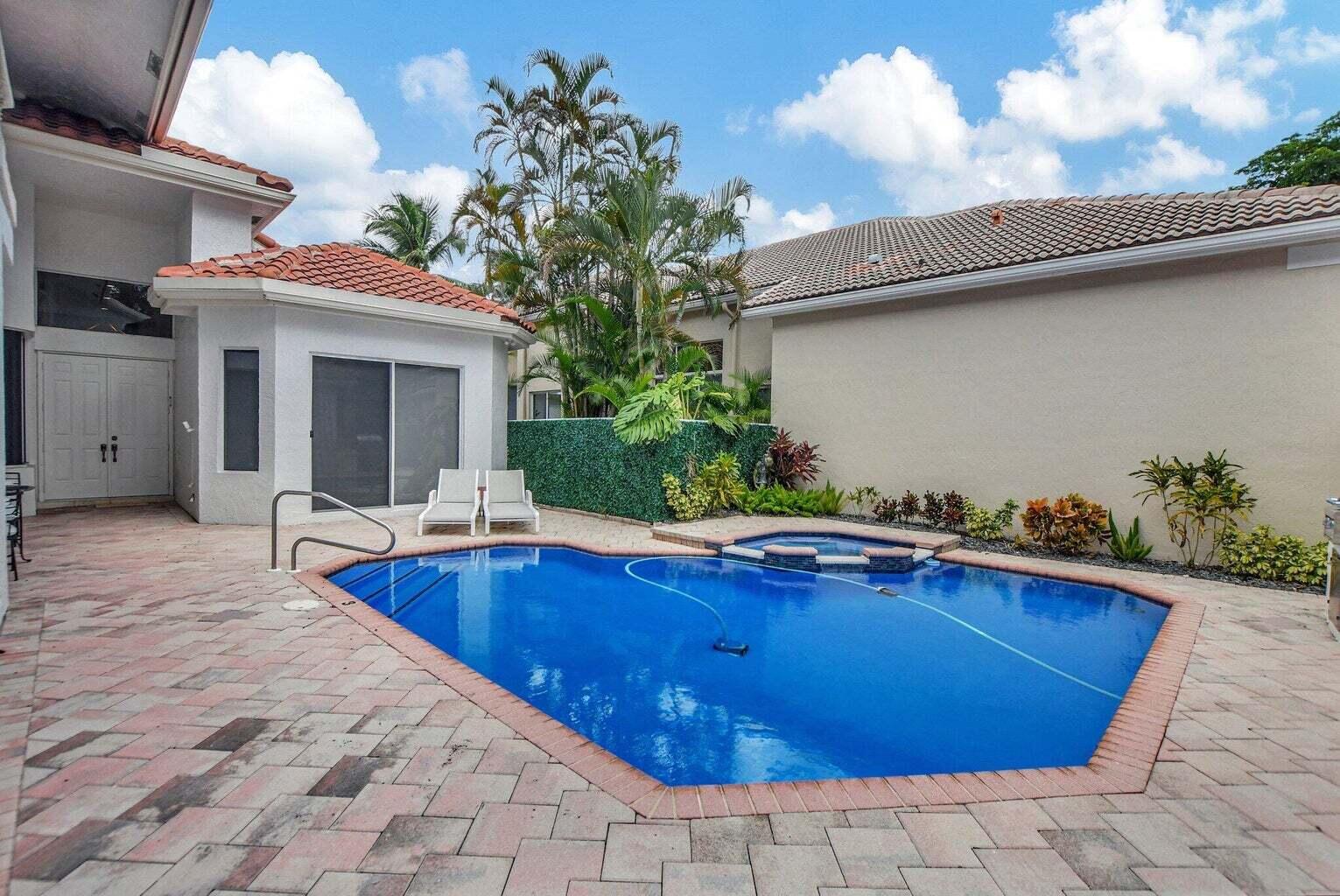 7071 Mallorca Crescent