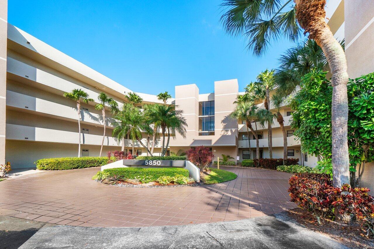5850 Camino Del Sol 201