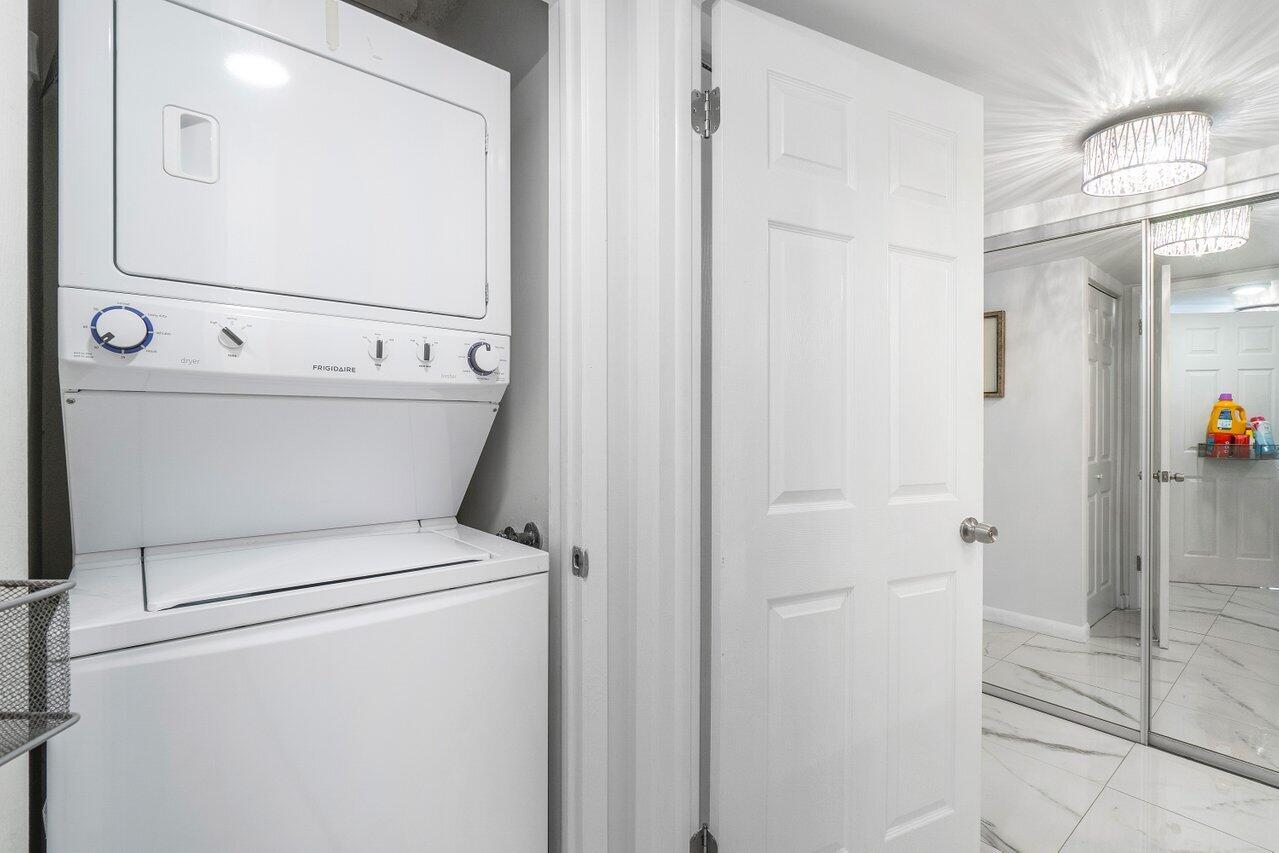 5850 Camino Del Sol 201