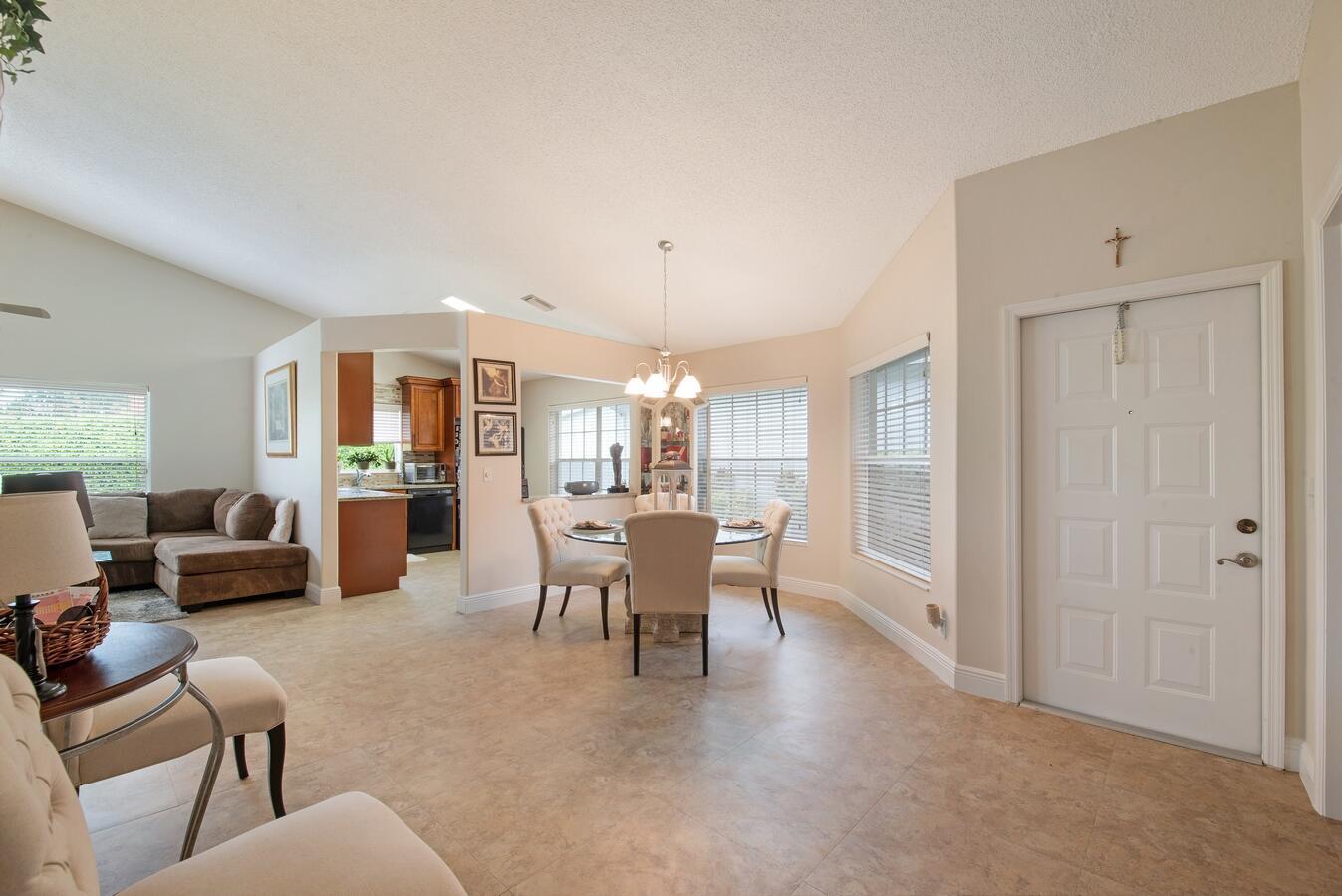 7872 Mansfield Hollow Road