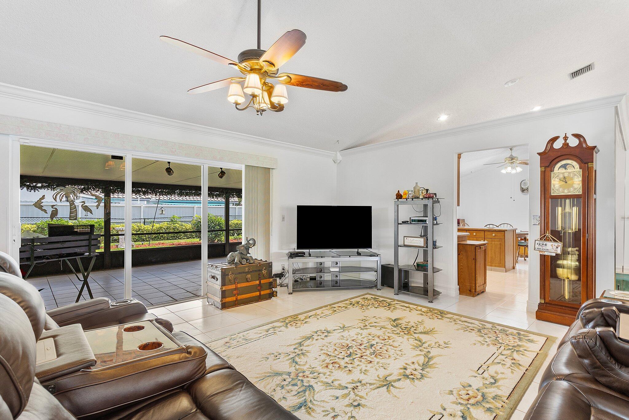 9776 Sun Pointe Drive