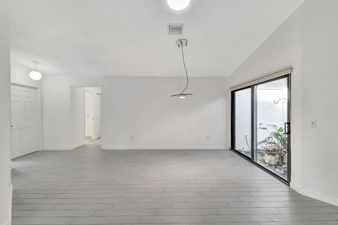 1205 NW 25th Lane, Delray Beach