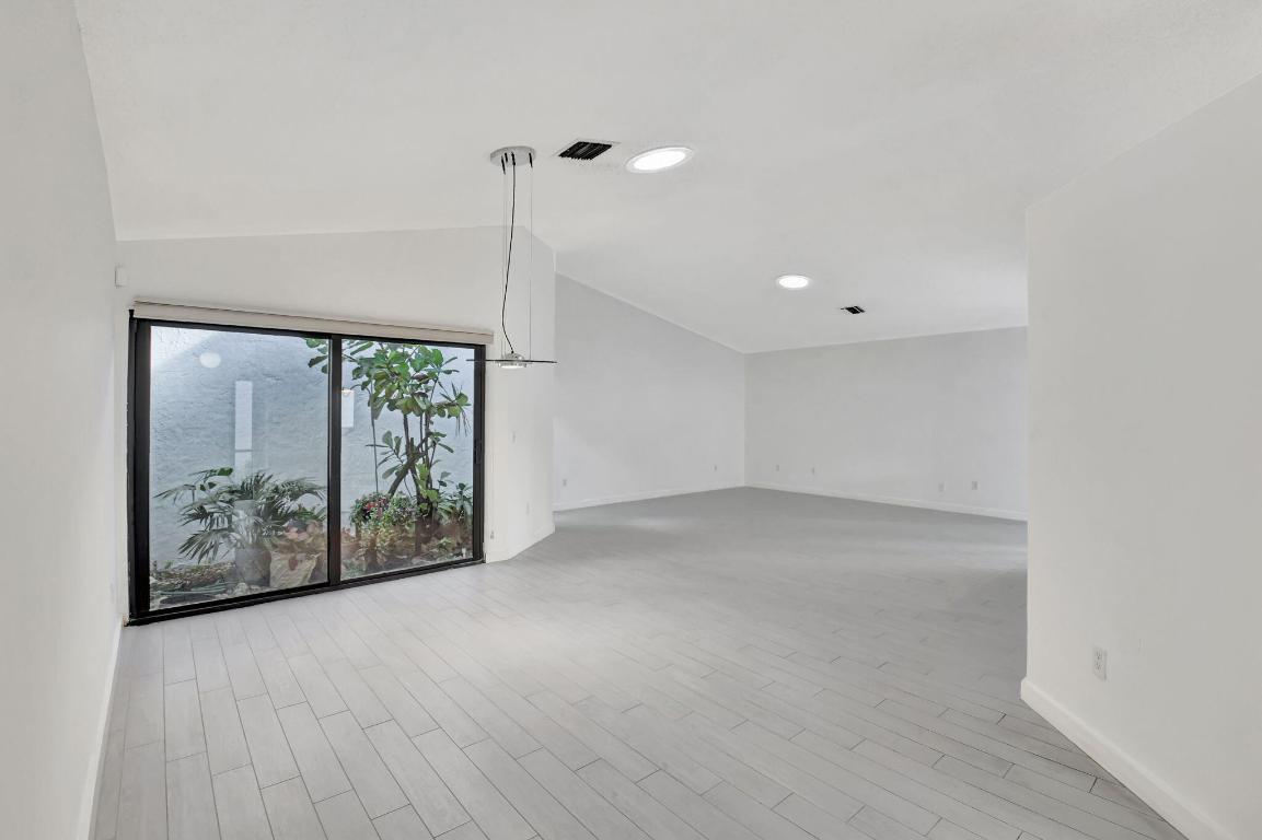 1205 NW 25th Lane, Delray Beach