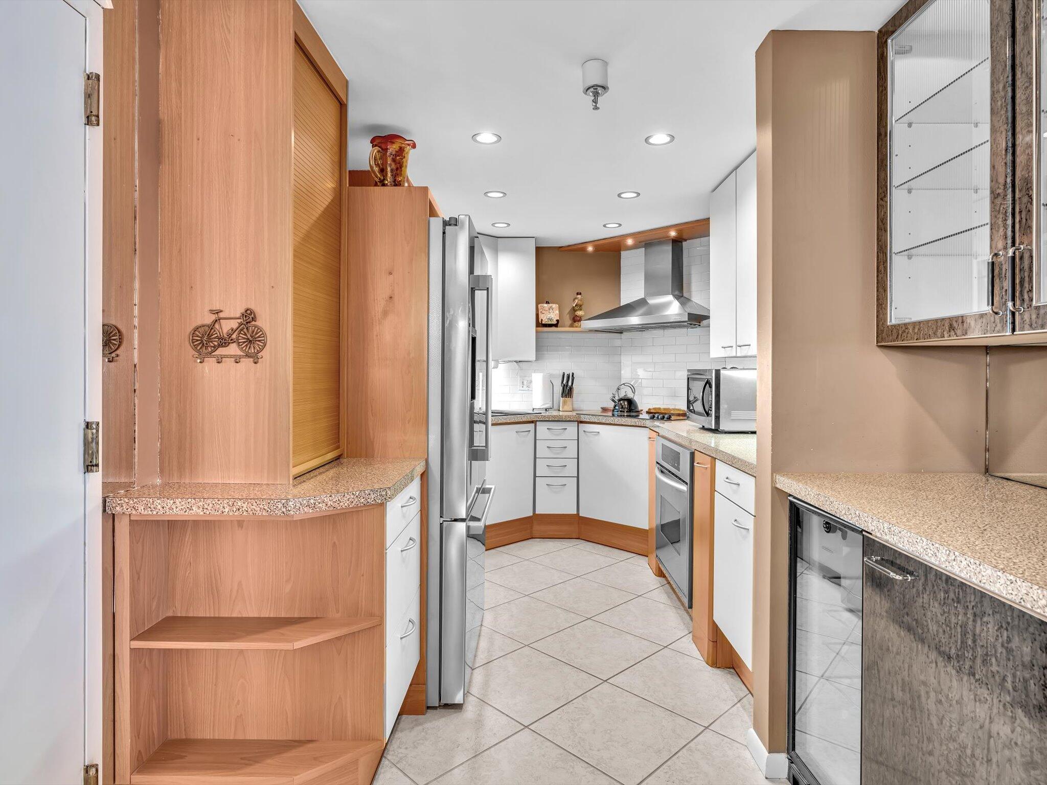 4505 S Ocean Boulevard 605, Highland Beach Unit: 605