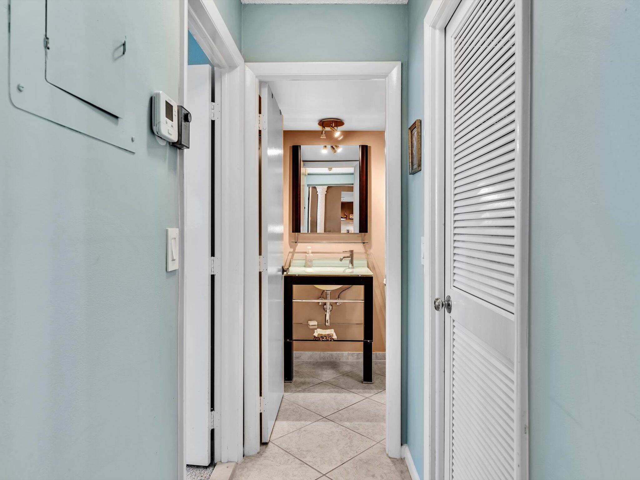 4505 S Ocean Boulevard 605, Highland Beach Unit: 605