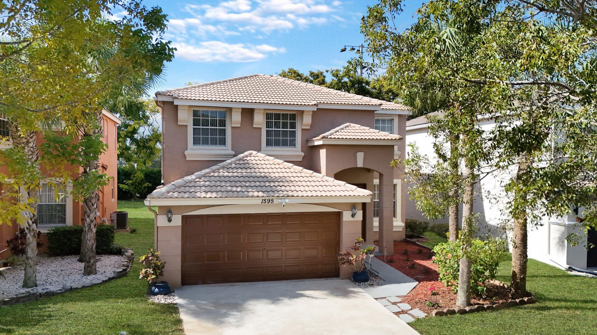 1595 Briar Oak Drive, Royal Palm Beach