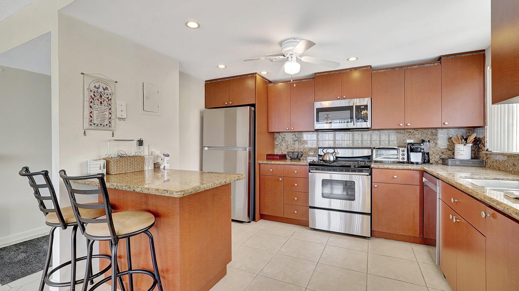 1825 S Ocean Dr Drive 908