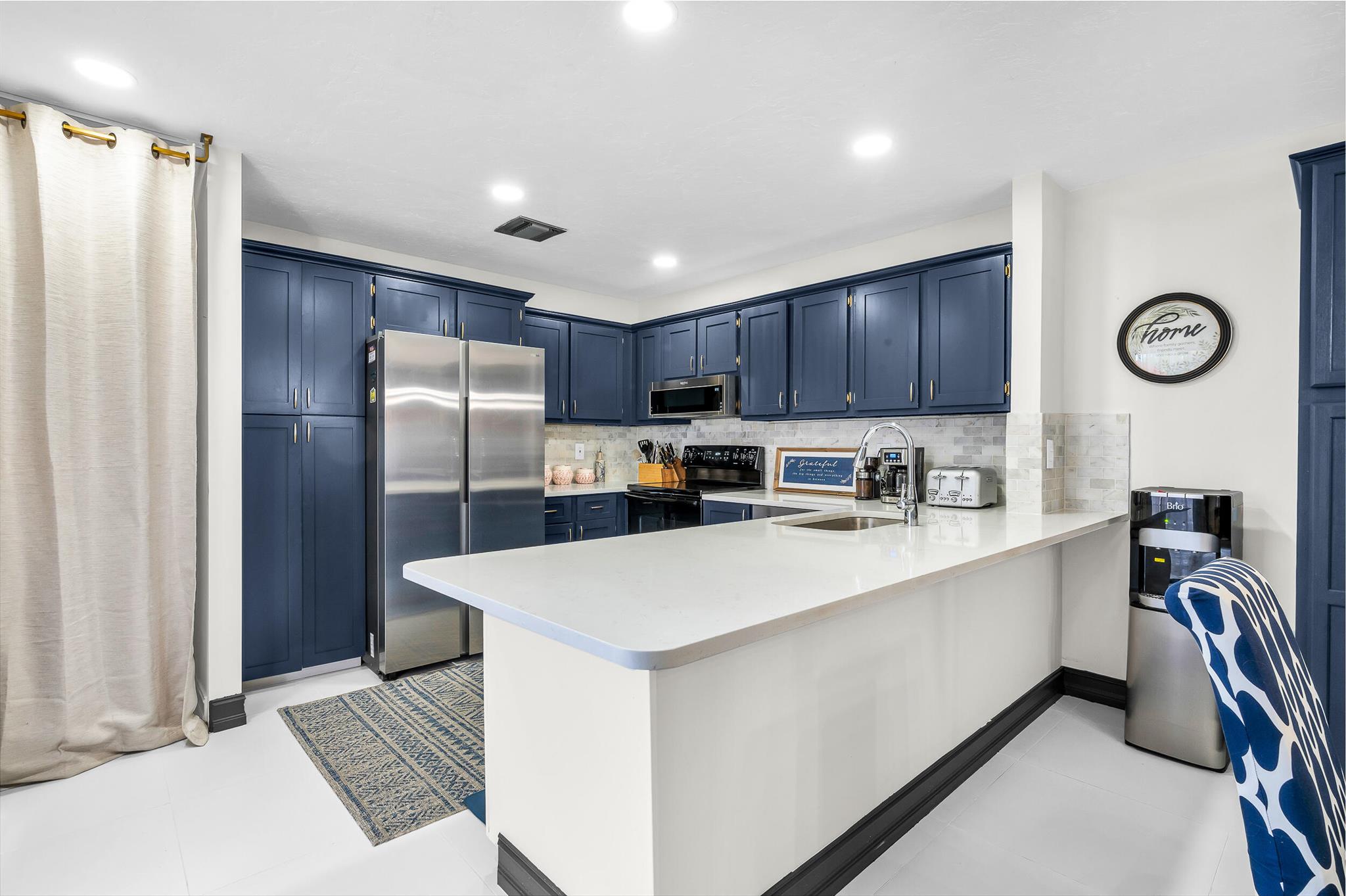 1422 Oxford Lane 14d