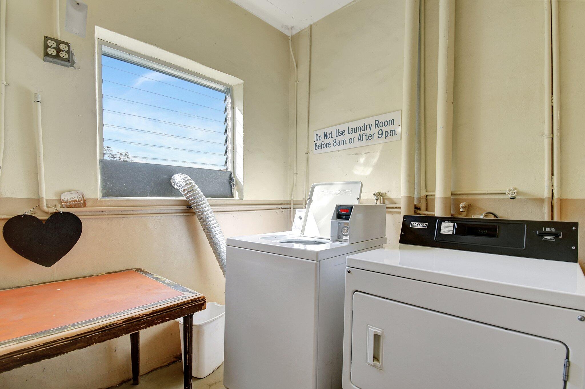 16900 NE 14th Avenue 205, Miami Unit: 205