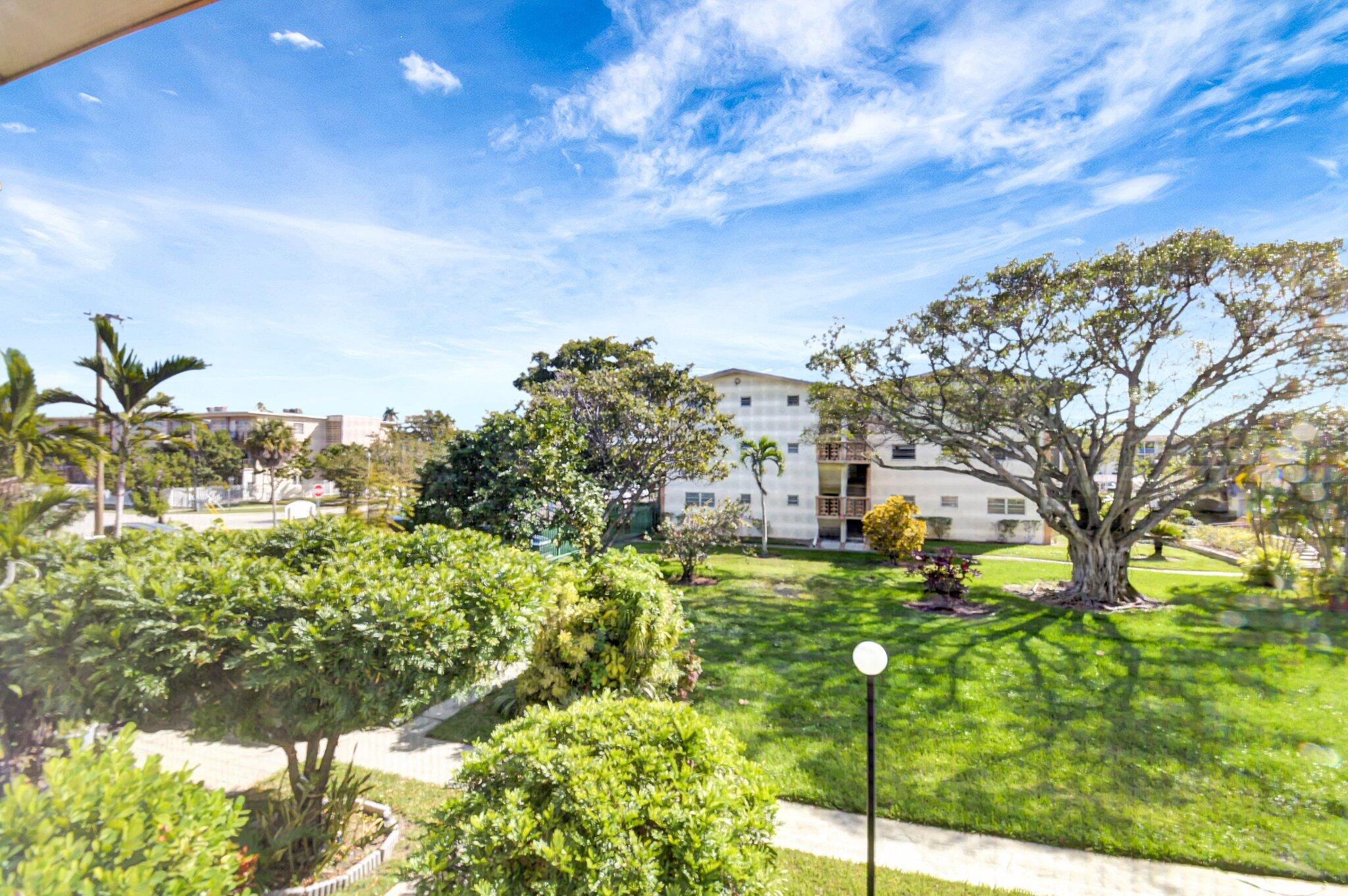 16900 NE 14th Avenue 205, Miami Unit: 205