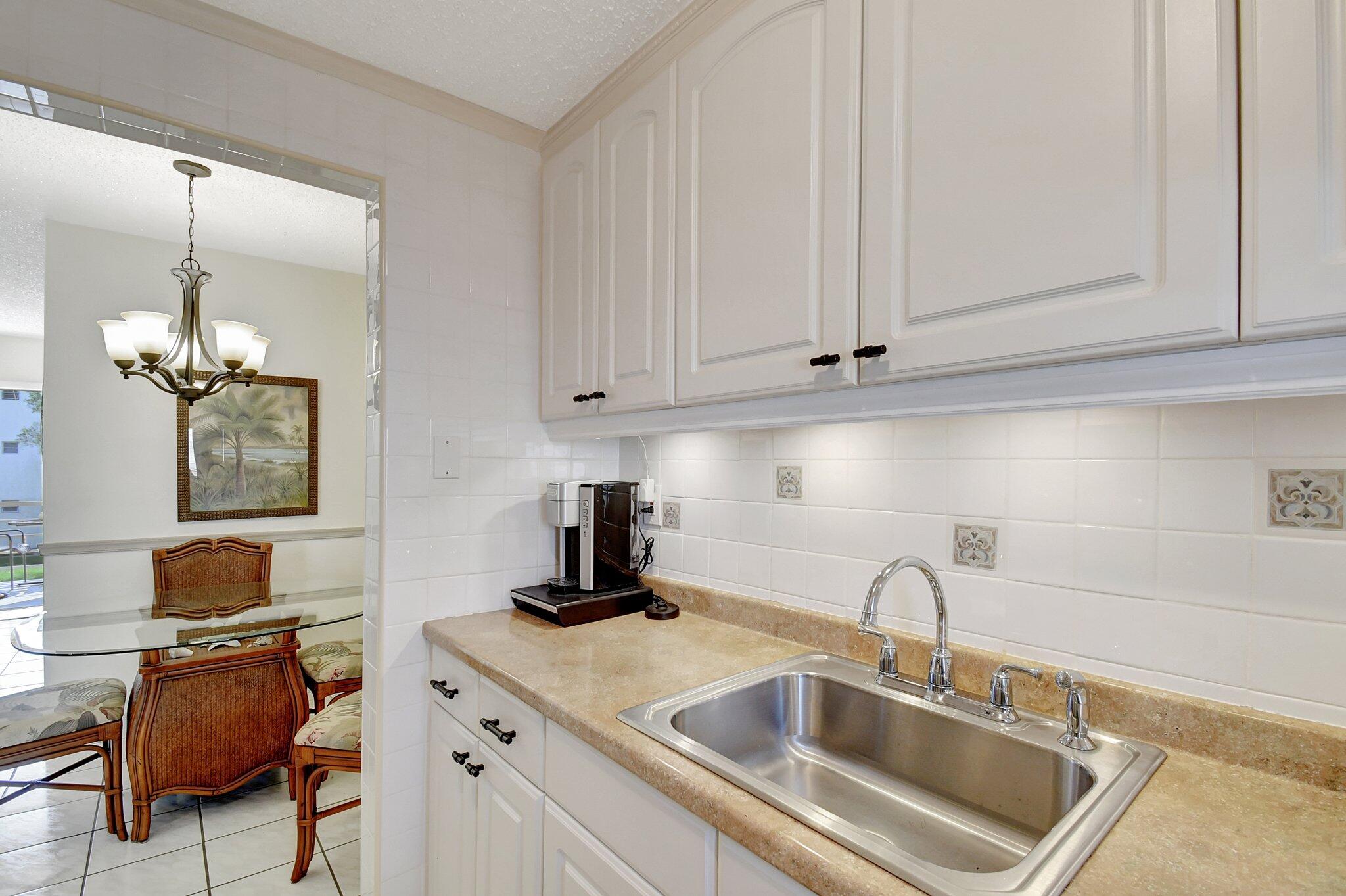 16900 NE 14th Avenue 205, Miami Unit: 205