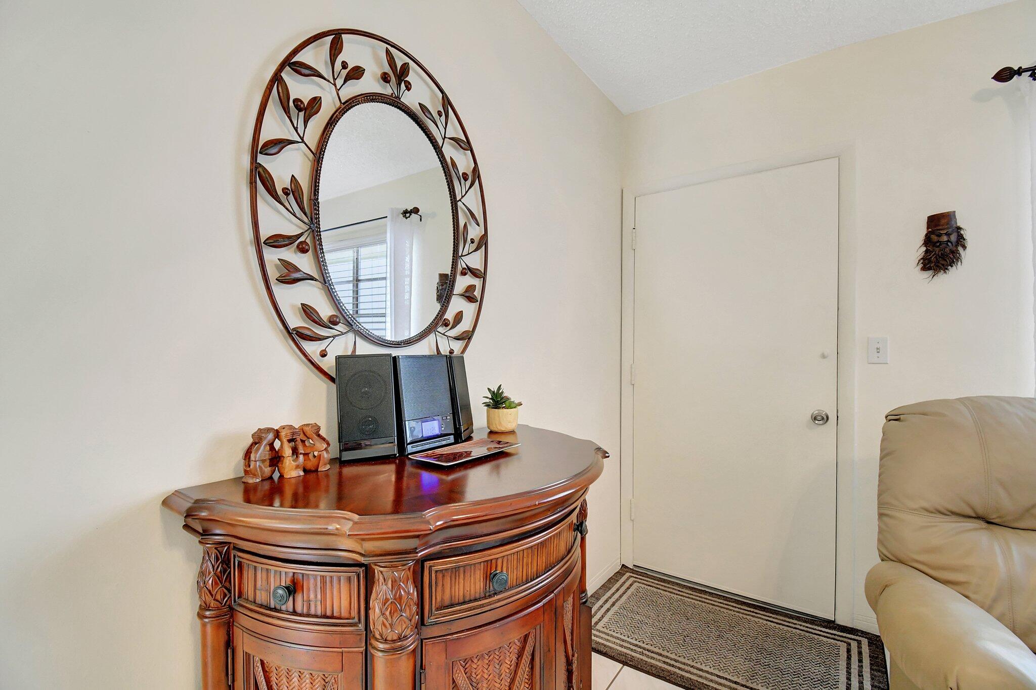 16900 NE 14th Avenue 205, Miami Unit: 205