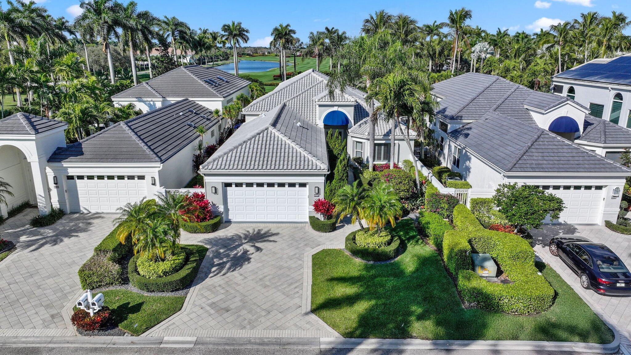 3597 NW Clubside Circle