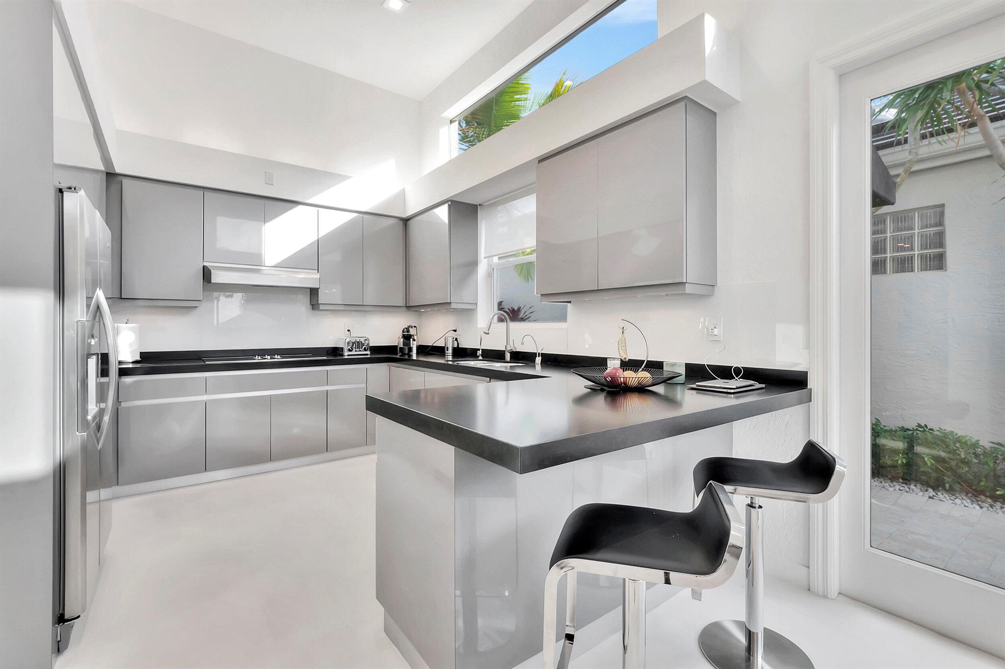 3597 NW Clubside Circle