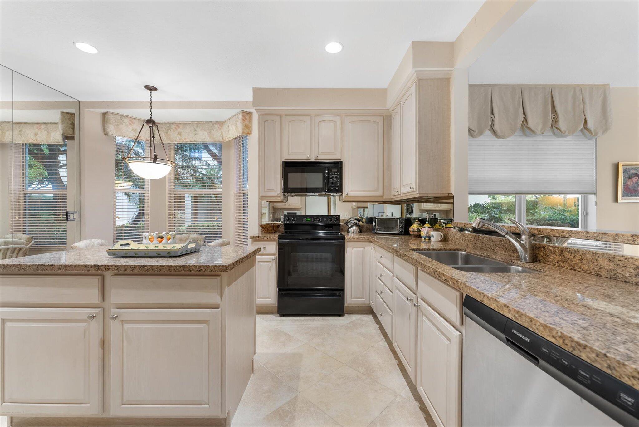 6181 Island Walk A