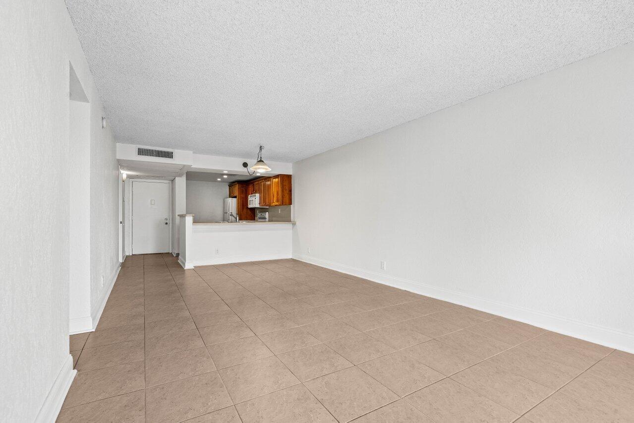 12 Royal Palm Way Unit 405