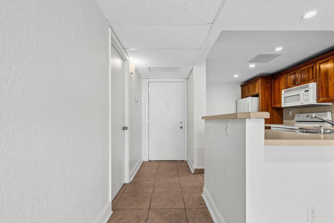 12 Royal Palm Way Unit 405