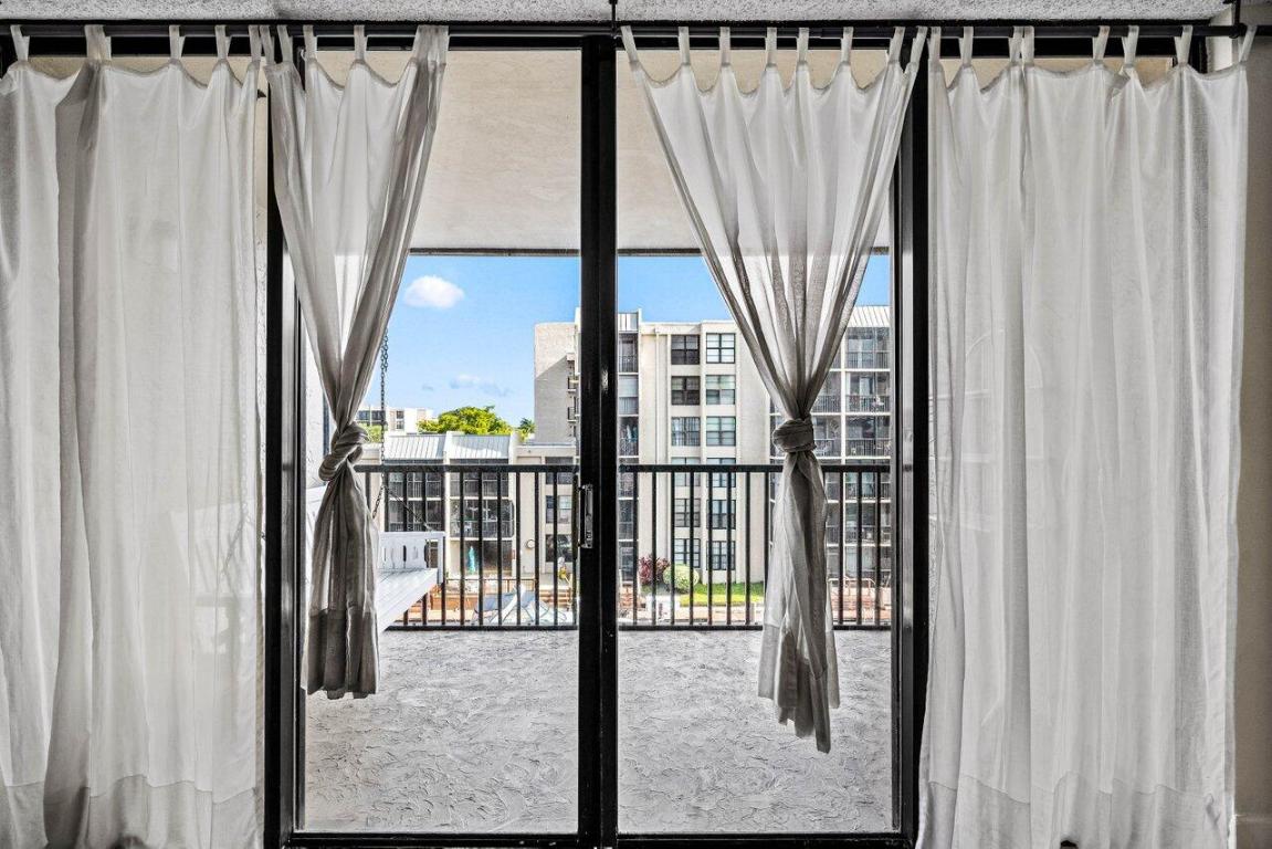 12 Royal Palm Way Unit 405