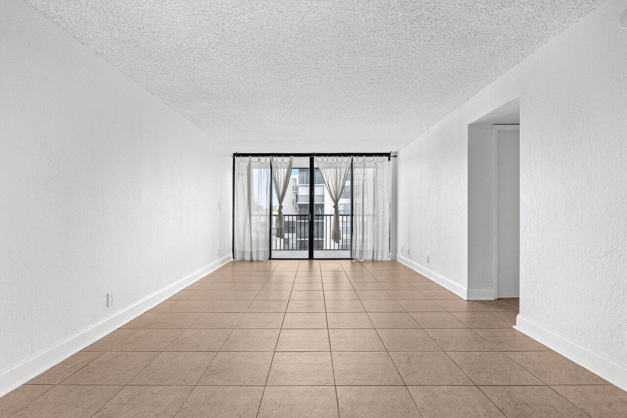 12 Royal Palm Way Unit 405
