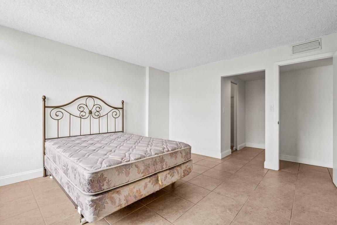 12 Royal Palm Way Unit 405