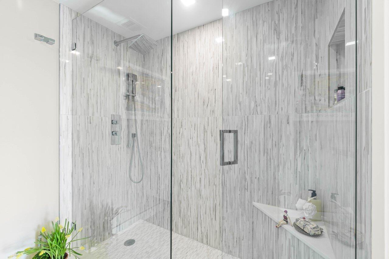 1975 Bridgewood Drive