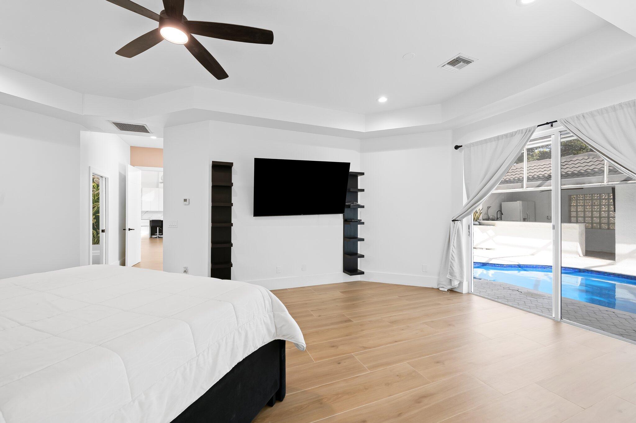 10811 Santa Rosa Drive