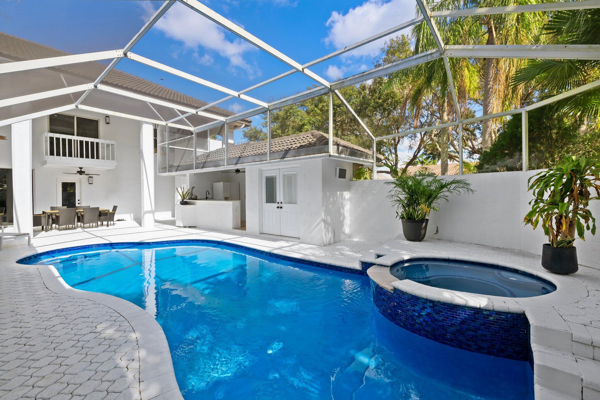 10811 Santa Rosa Drive