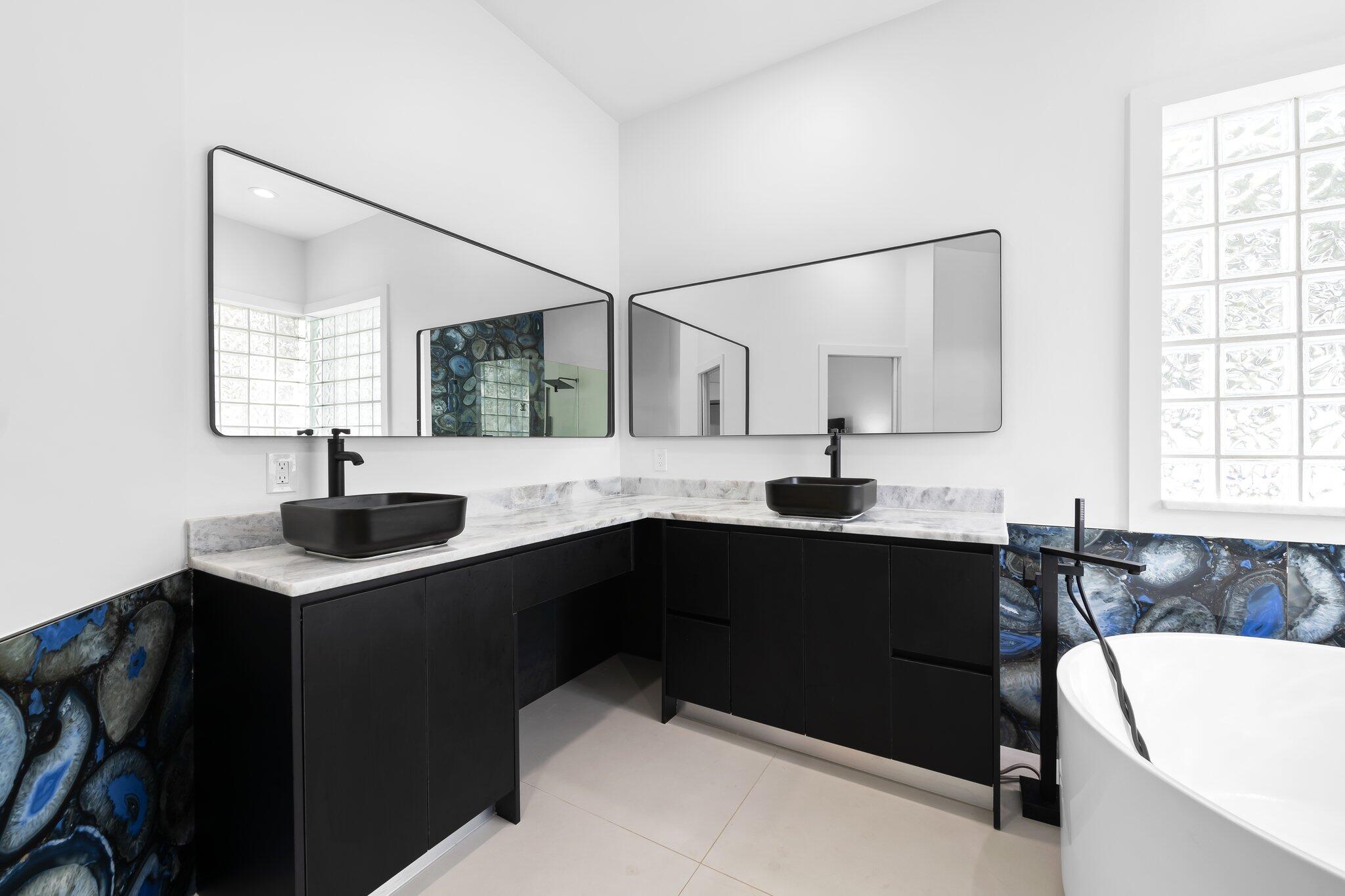 10811 Santa Rosa Drive