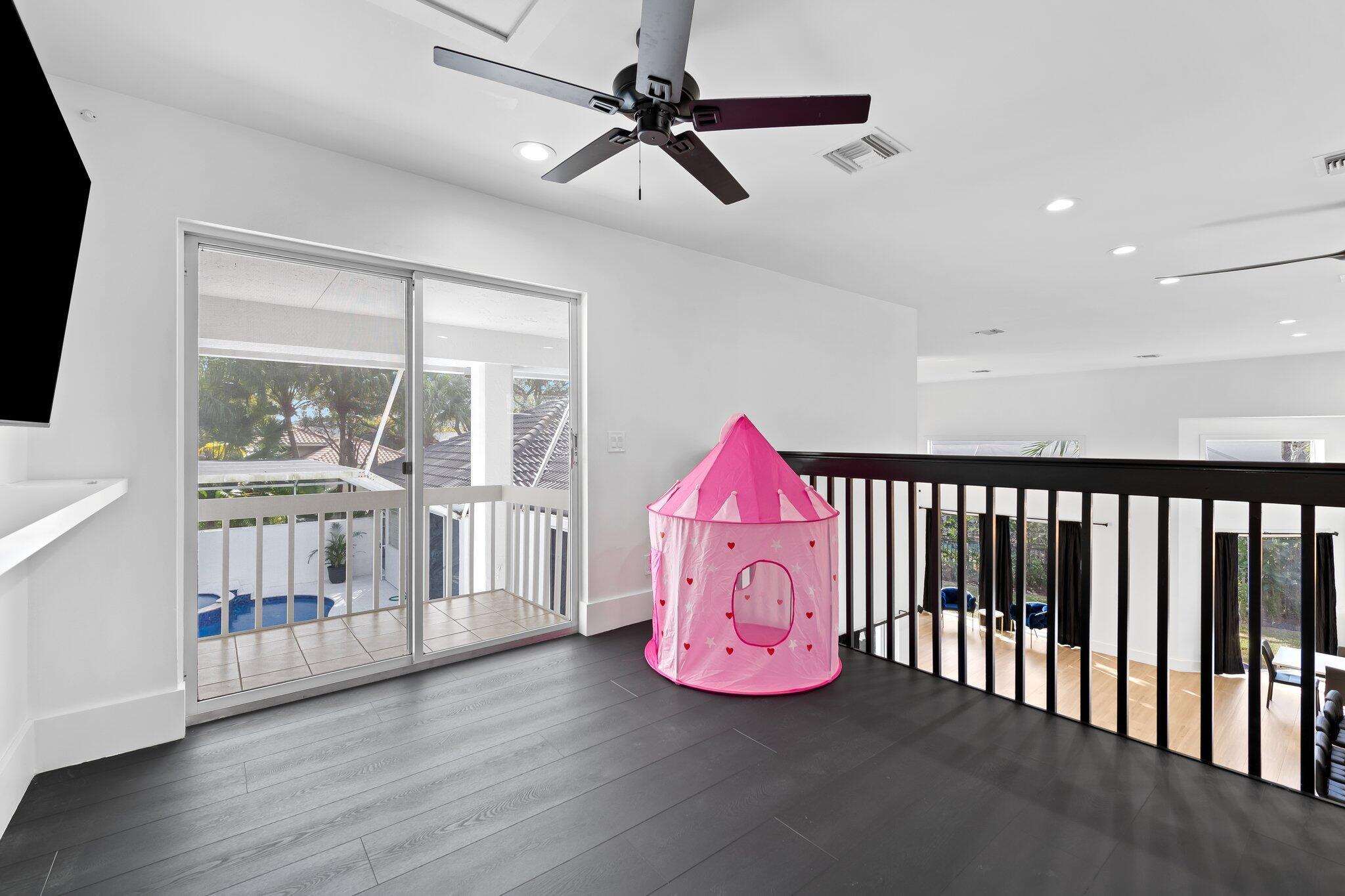 10811 Santa Rosa Drive