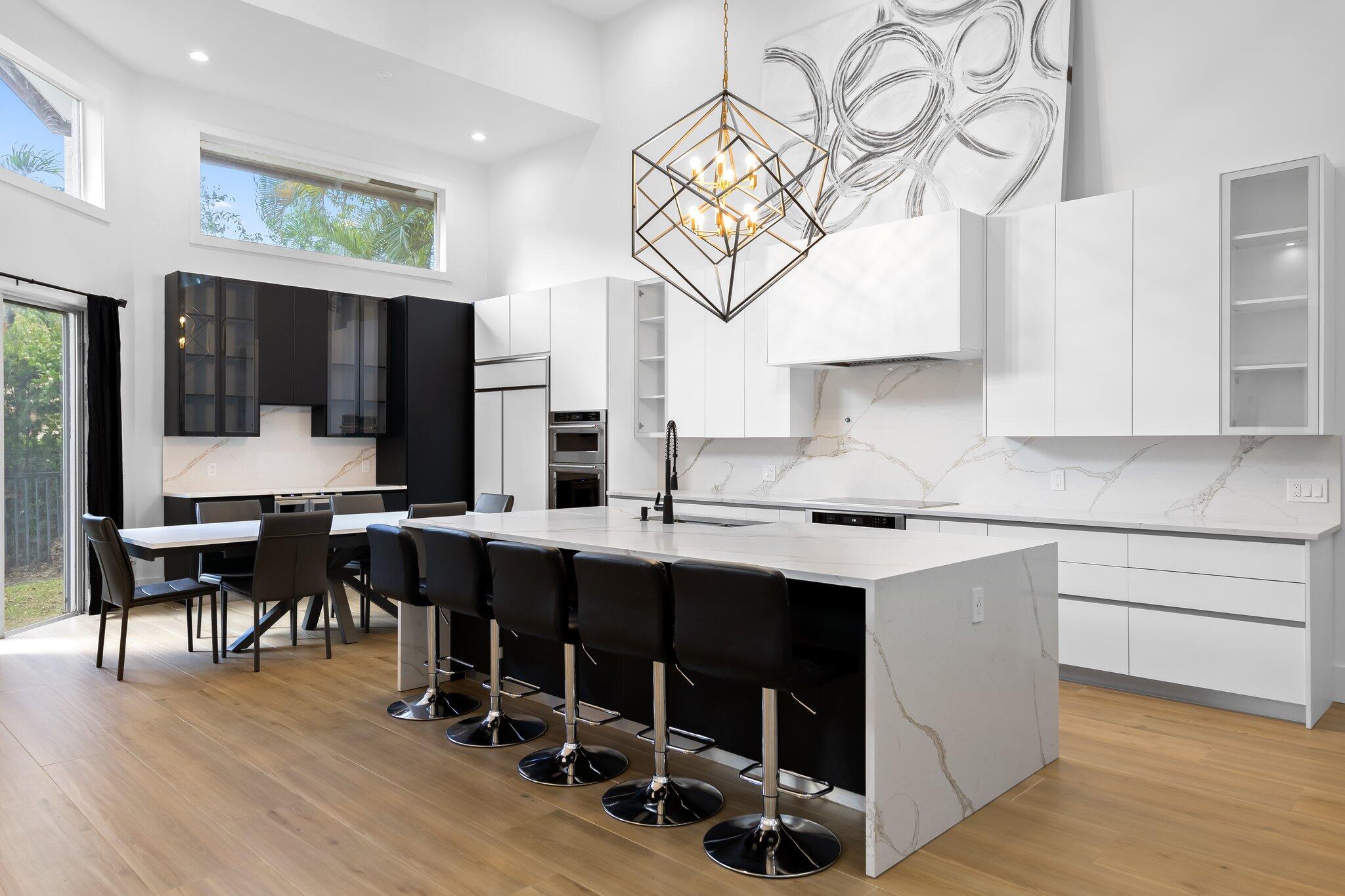 10811 Santa Rosa Drive