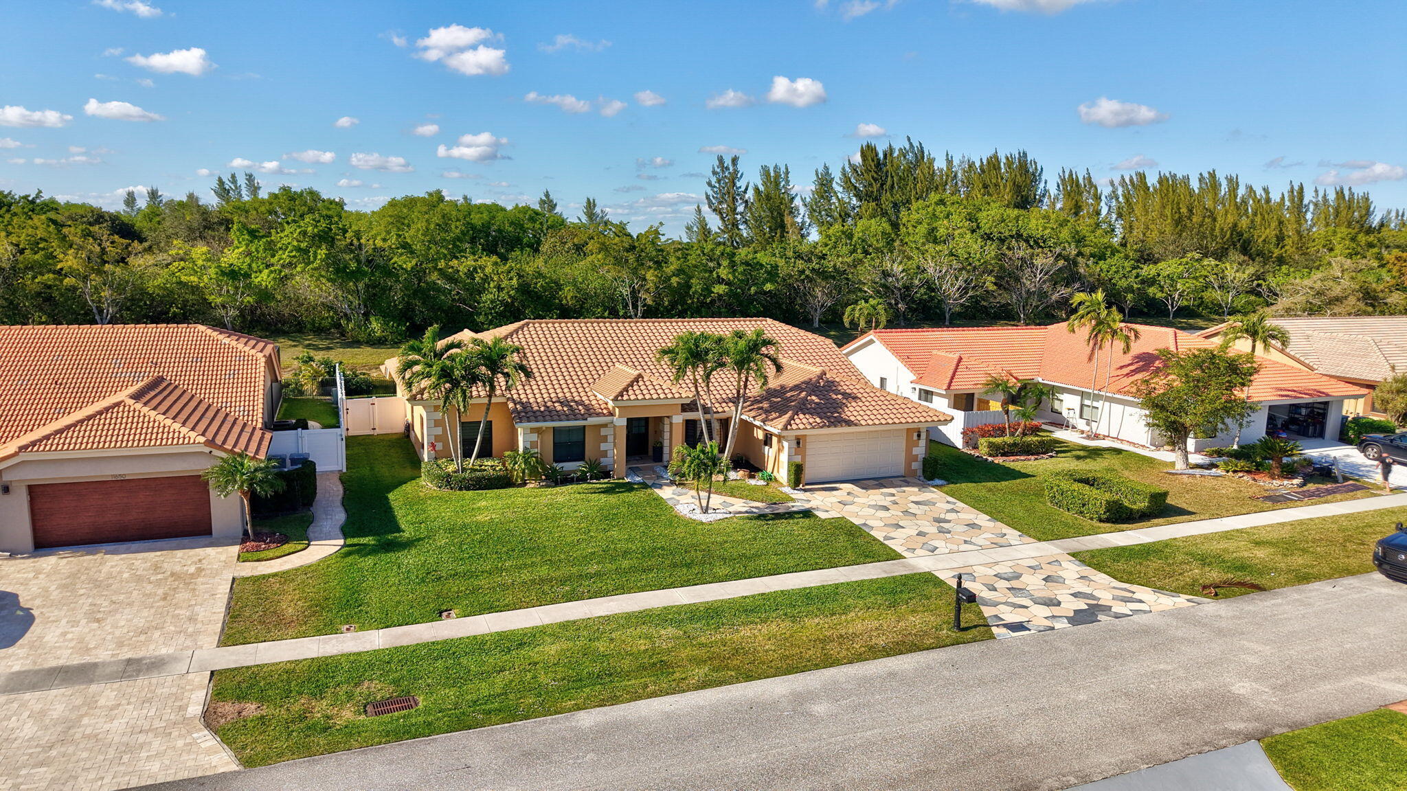 11660 Island Lakes Lane