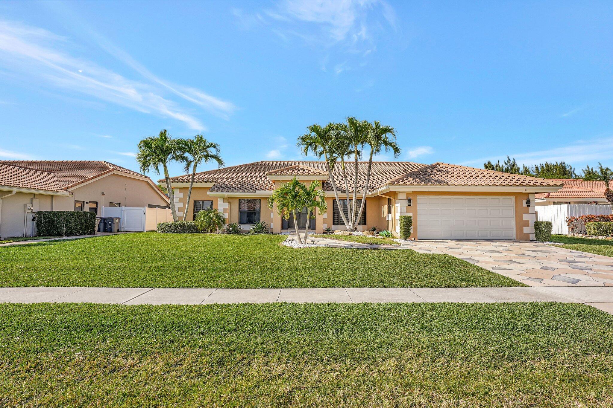 11660 Island Lakes Lane