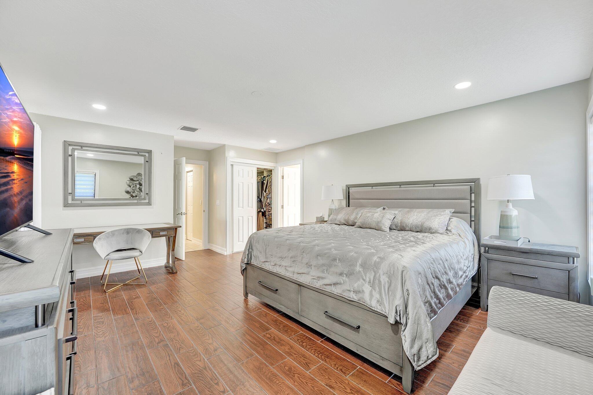 11660 Island Lakes Lane