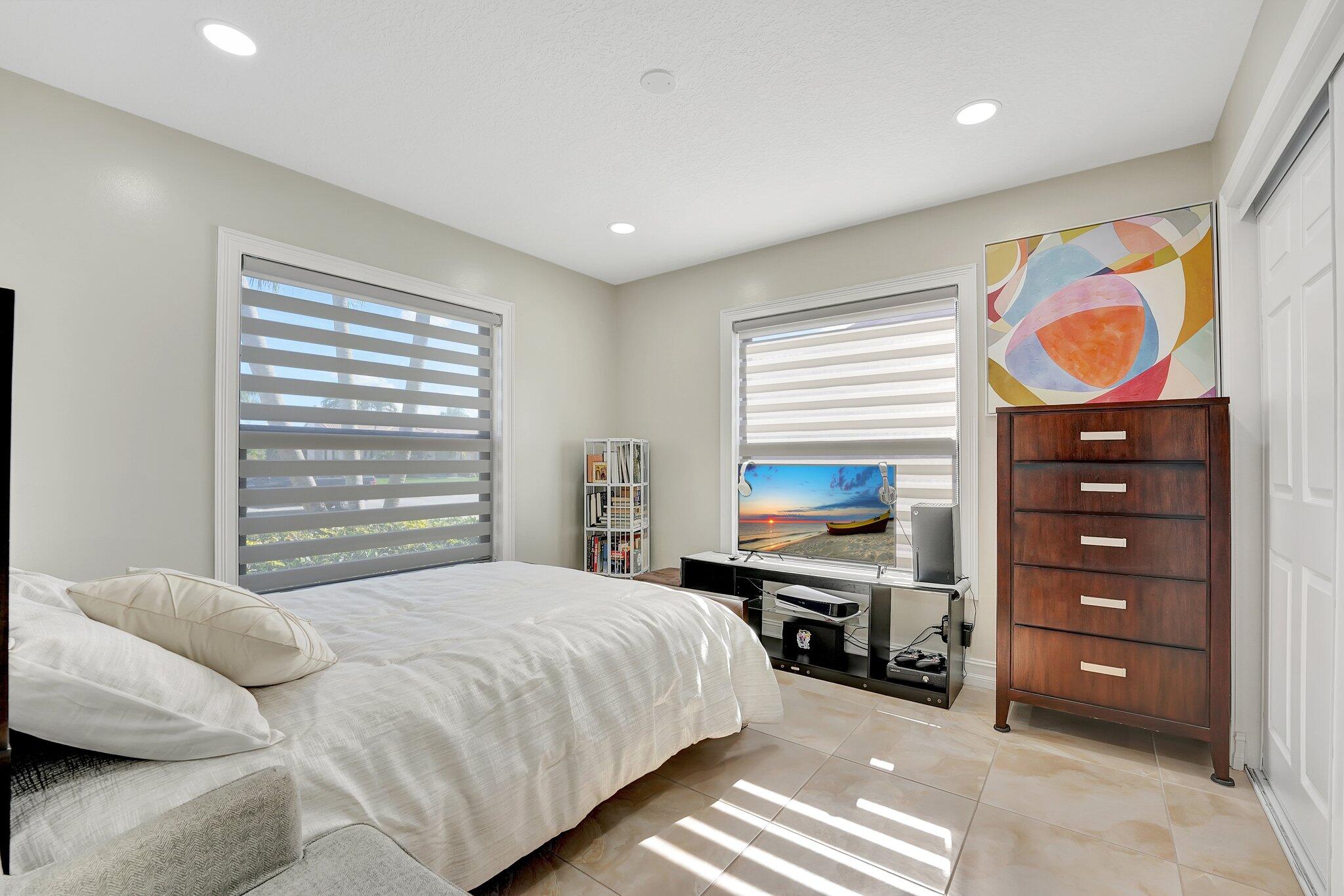 11660 Island Lakes Lane