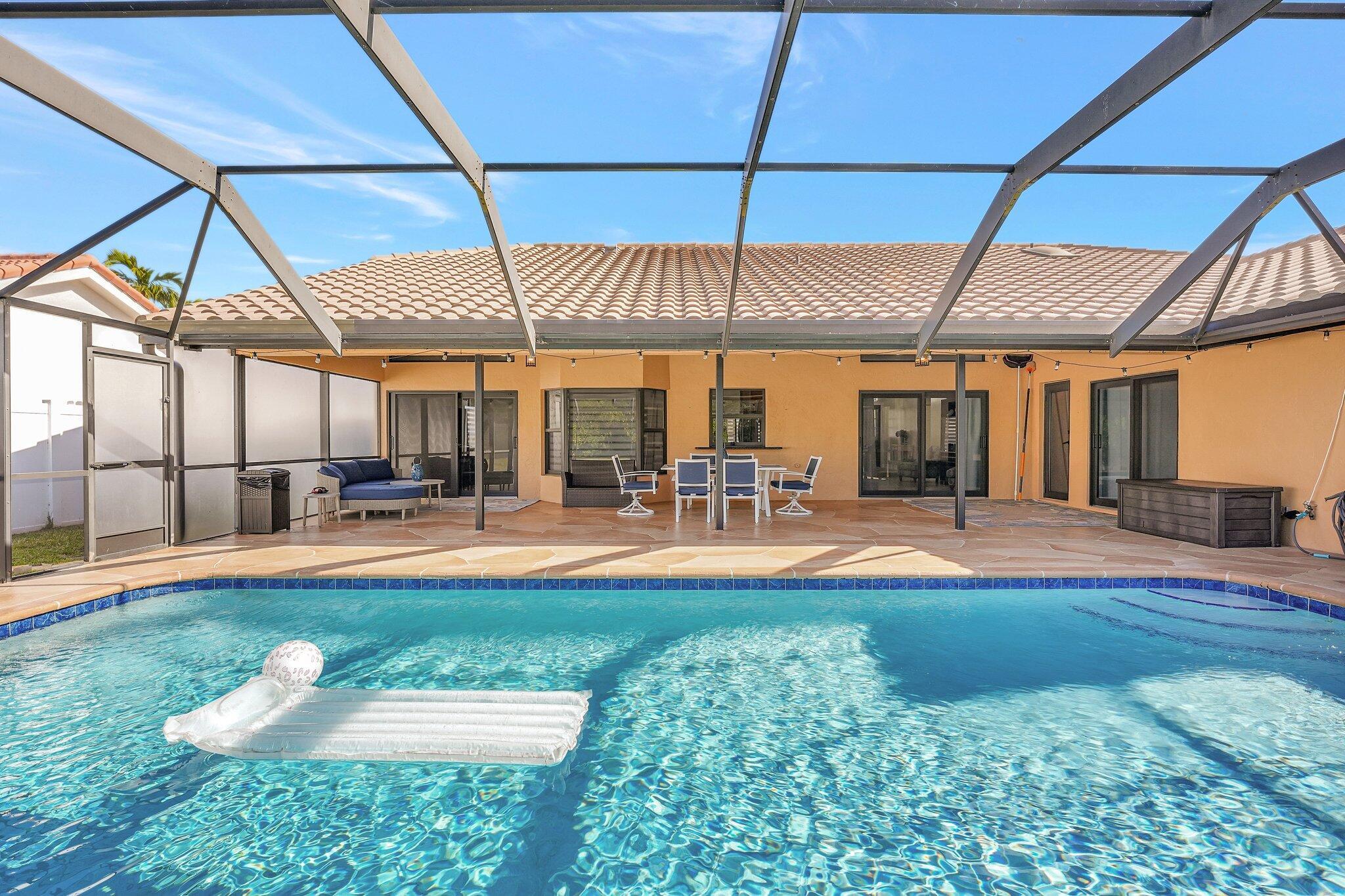 11660 Island Lakes Lane