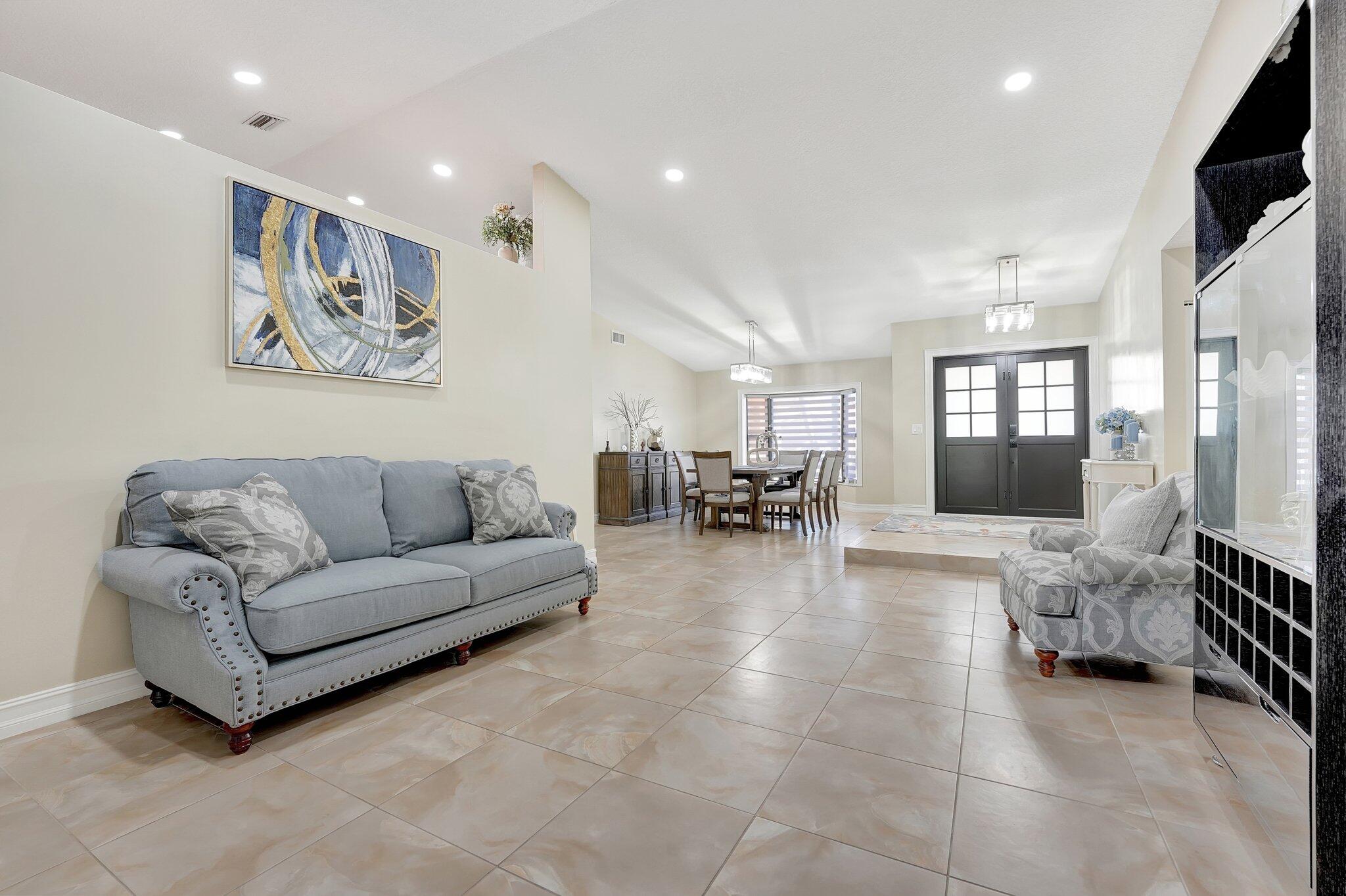 11660 Island Lakes Lane