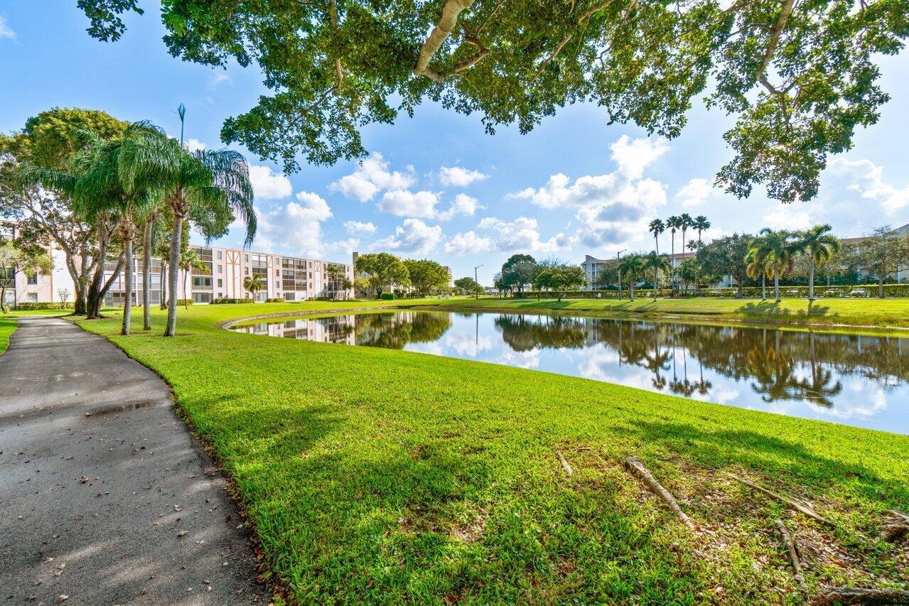 7300 Amberly Lane 402