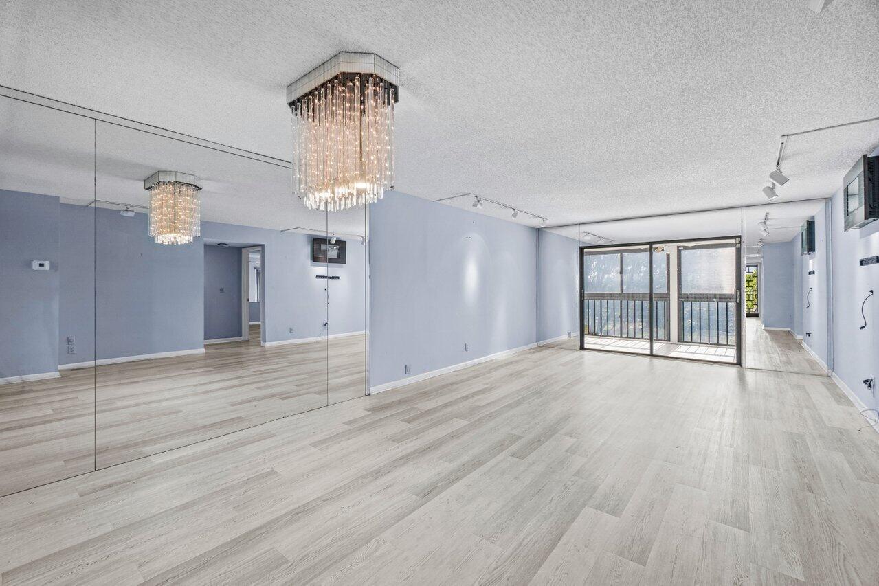 7300 Amberly Lane 402