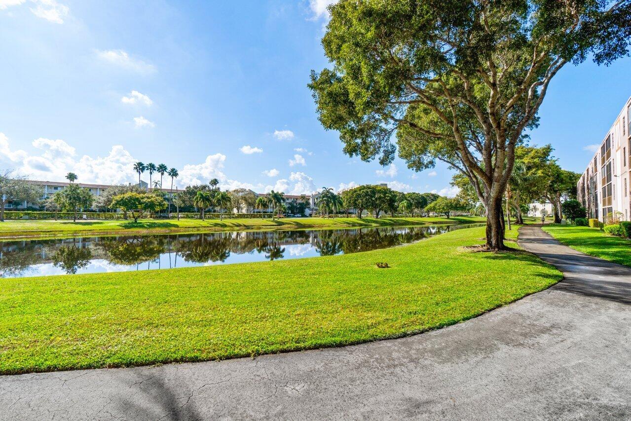 7300 Amberly Lane 402