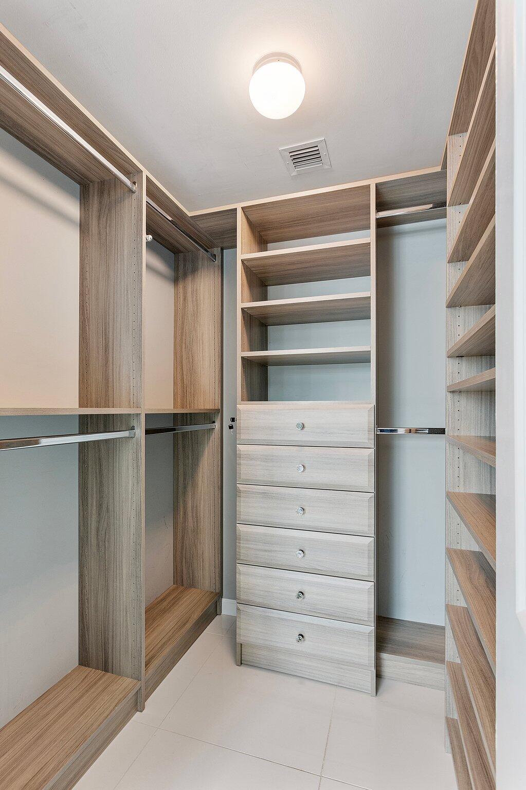235 NE 1st Street 314