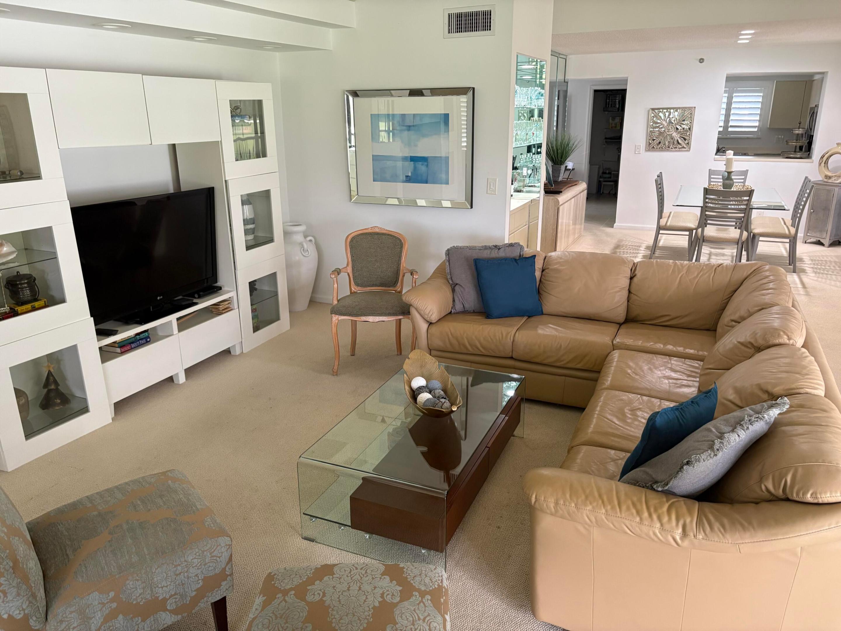 15314 Strathearn Drive, 11603