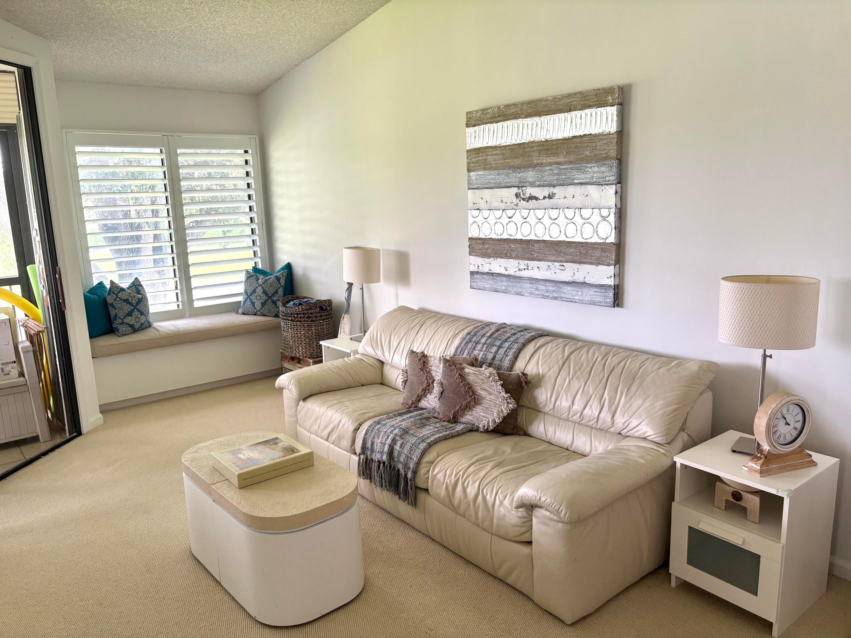 15314 Strathearn Drive, 11603