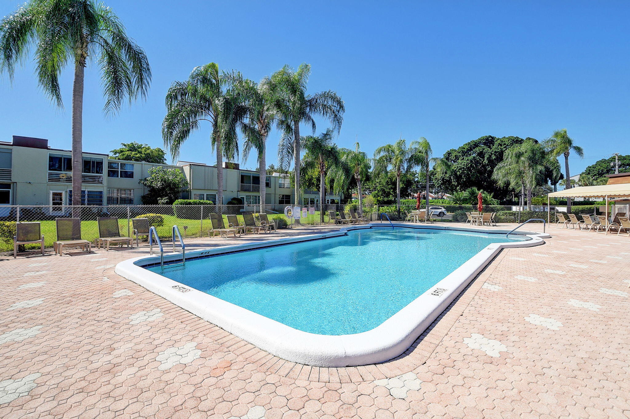 24 Abbey Lane, 207, Delray Beach Unit: 207
