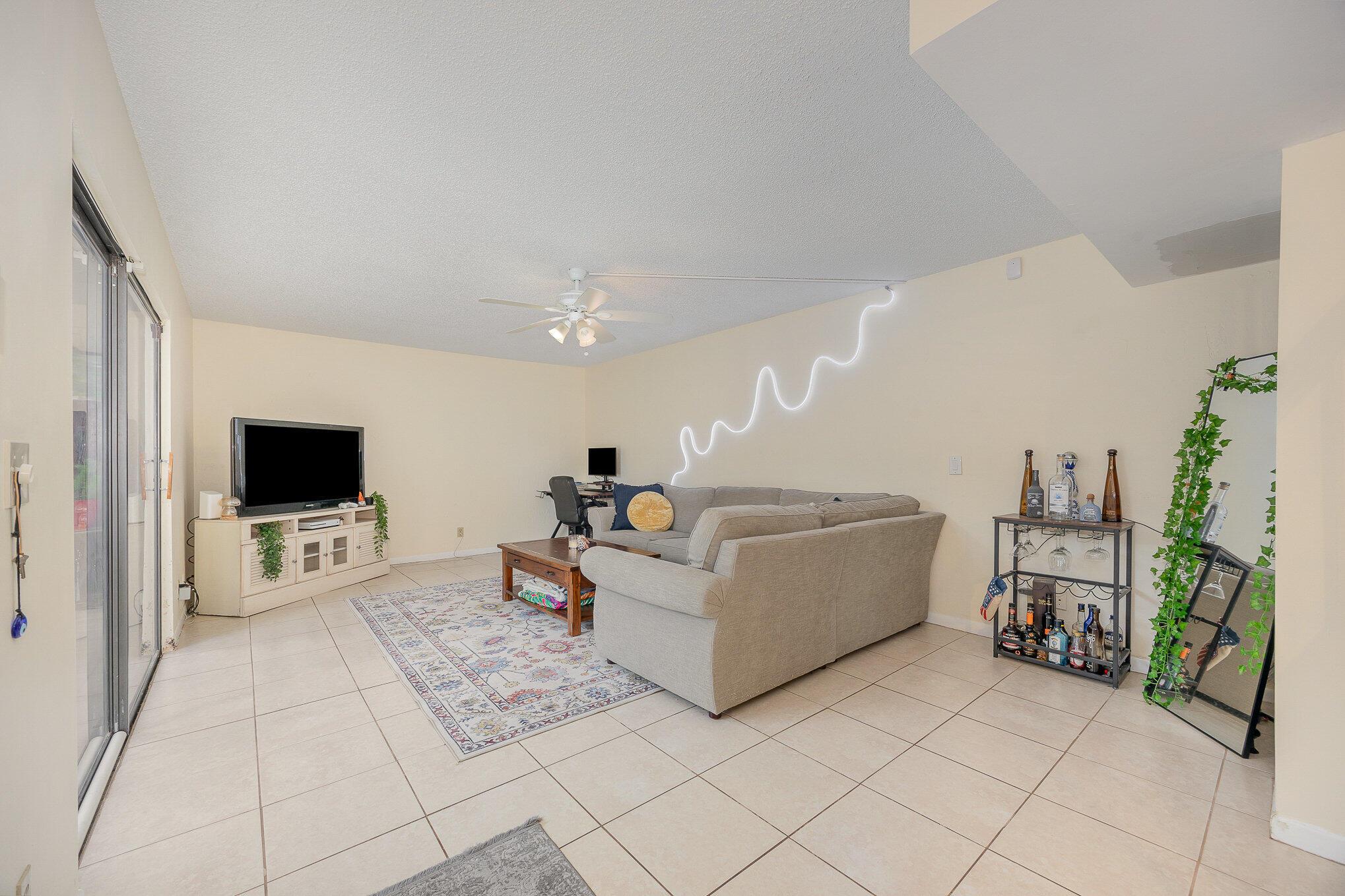 3305 Spanish Wells Drive 41-B