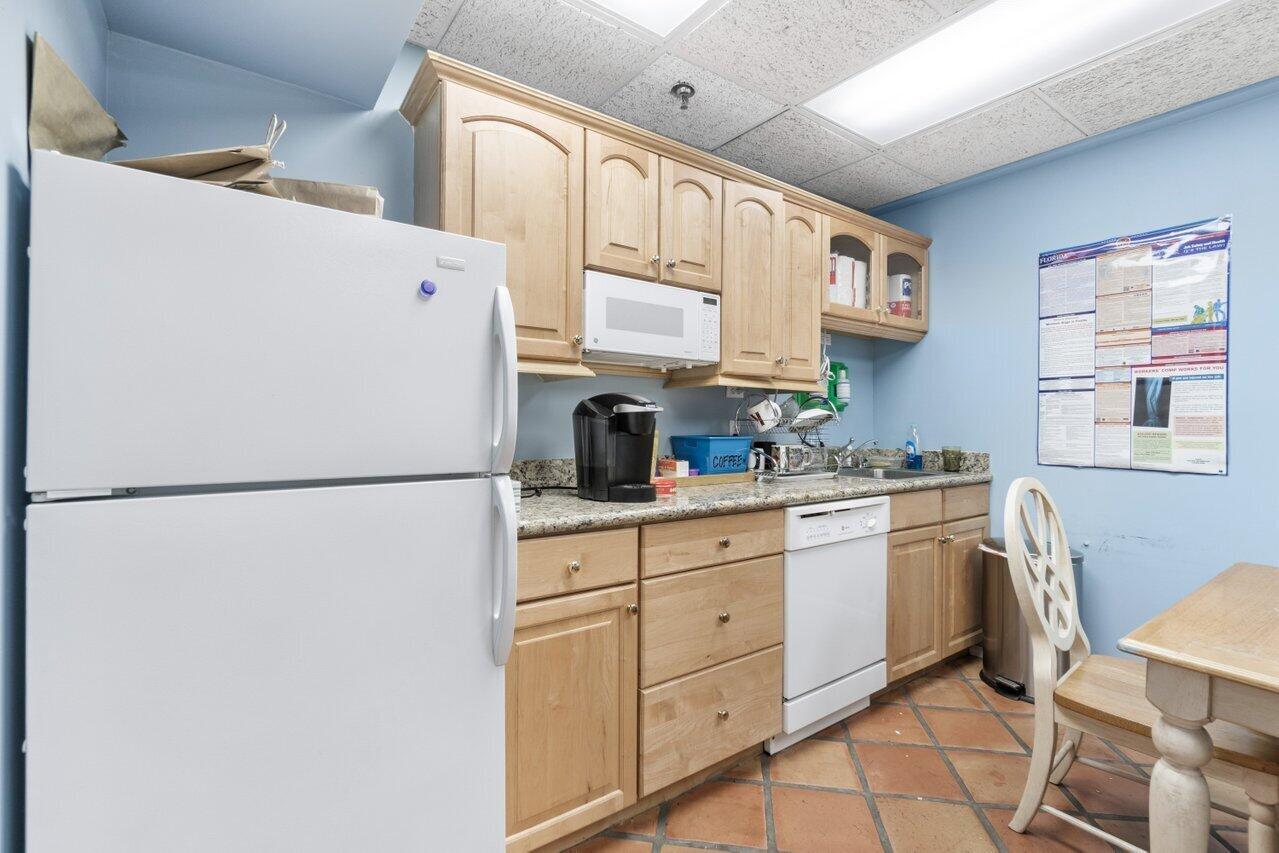 400 Executive Center Drive 209