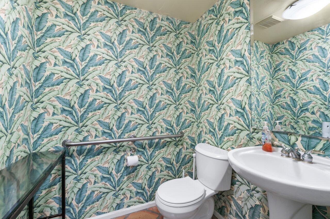 400 Executive Center Drive 209