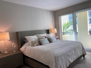 225 NE 1st Street 211